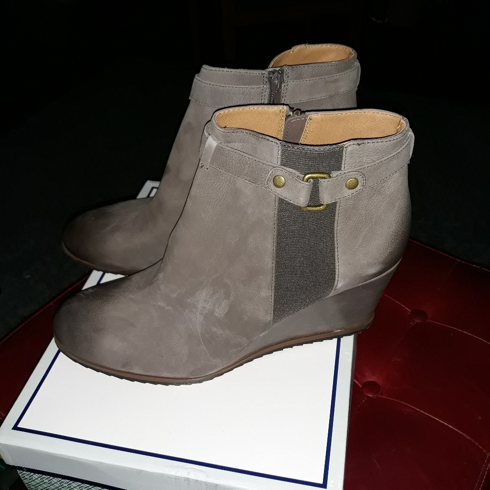 Grey Leather Wedge Ankle booties with zipper